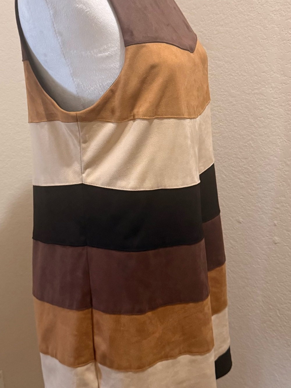 SHOW ME YOUR MUMU WOMEN'S FAUX SUEDE CHEVRON MOD MINI DRESS in Medium - Picture 2 of 4